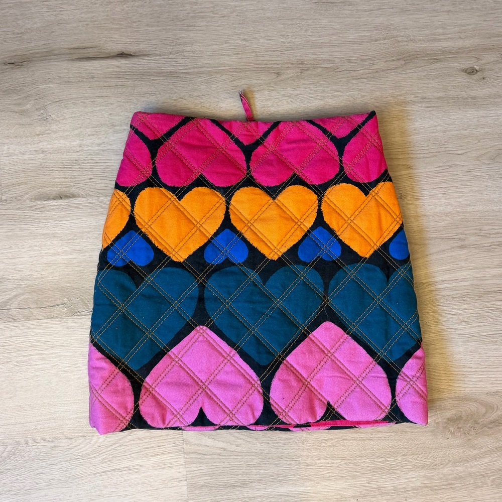 Stunning farm rio full of hearts quilted skirt - Picture 2 of 5